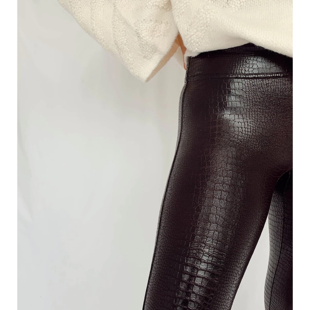 Spanx Faux Leather Croc Leggings NWT Sz Small